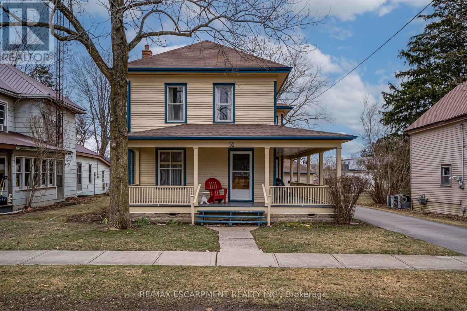 52 Ellis Street, Norfolk, Ontario  N0E 1M0 - Photo 2 - X12217702