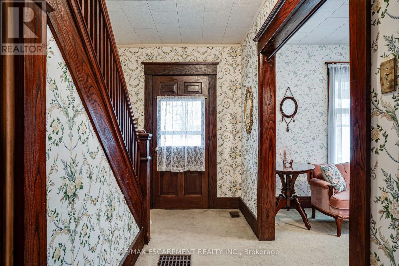 52 Ellis Street, Norfolk, Ontario  N0E 1M0 - Photo 6 - X12217702