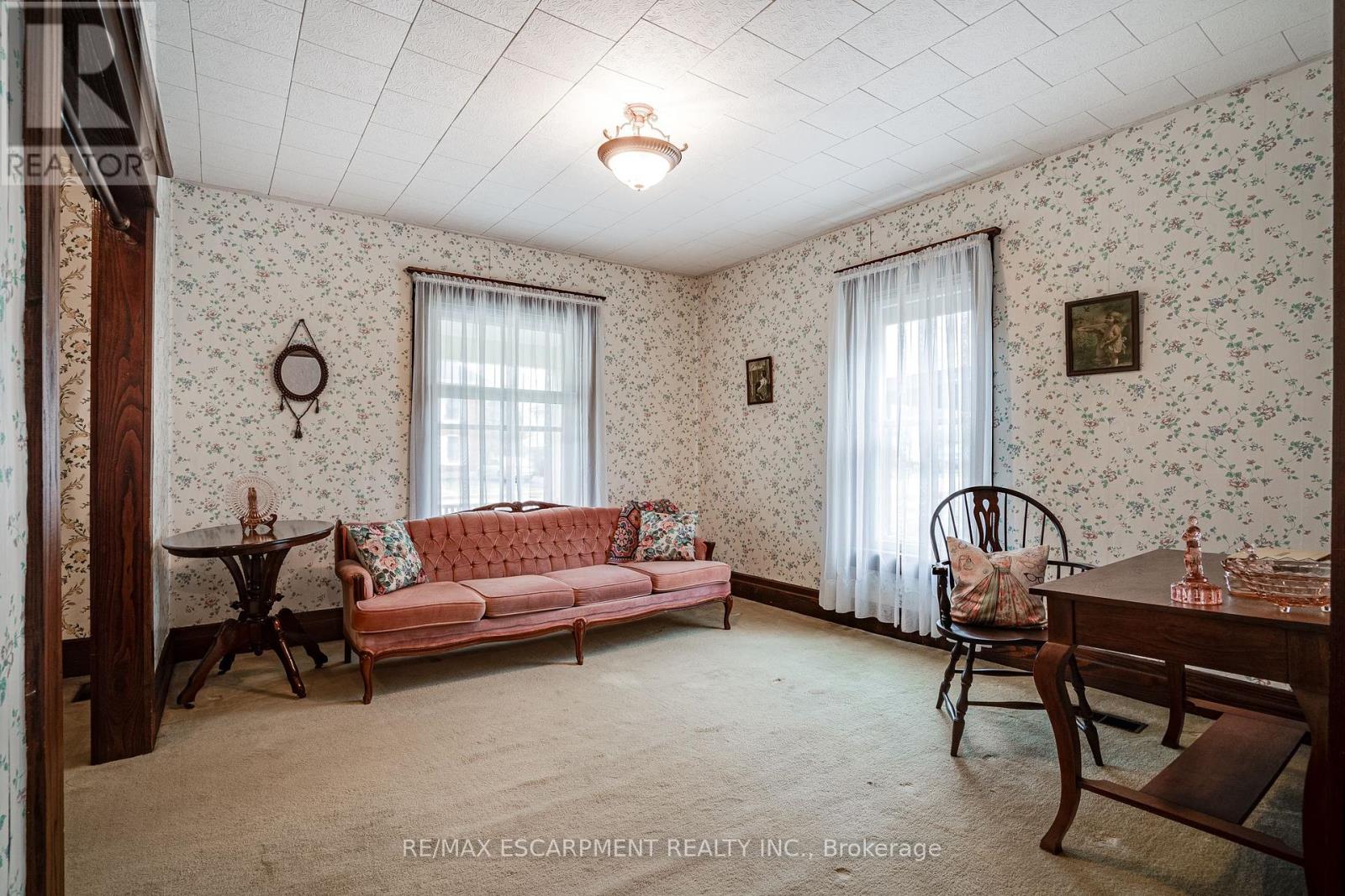 52 Ellis Street, Norfolk, Ontario  N0E 1M0 - Photo 8 - X12217702