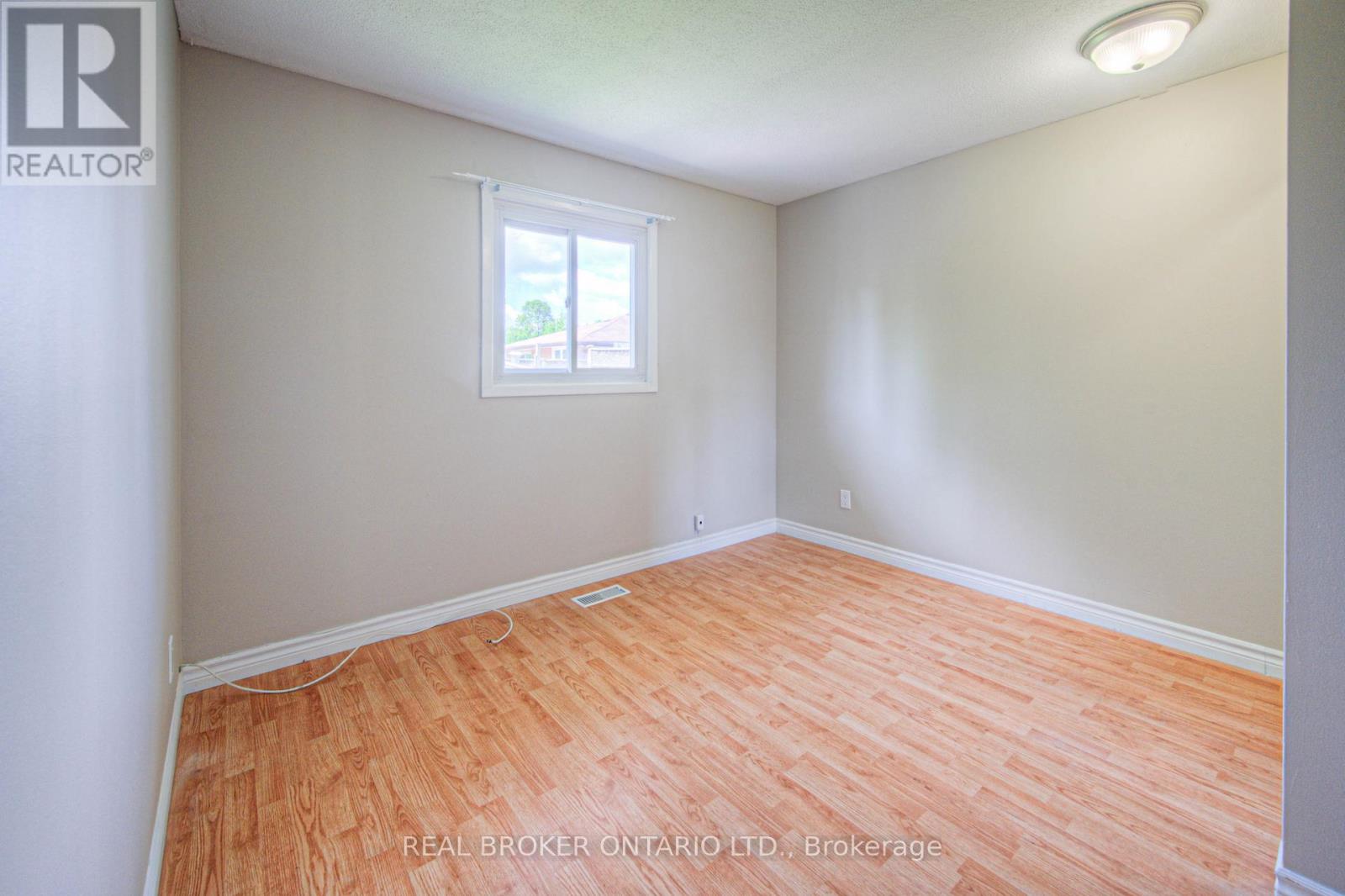 119 Kingswood Drive, Kitchener, Ontario  N2E 1B2 - Photo 21 - X12217722