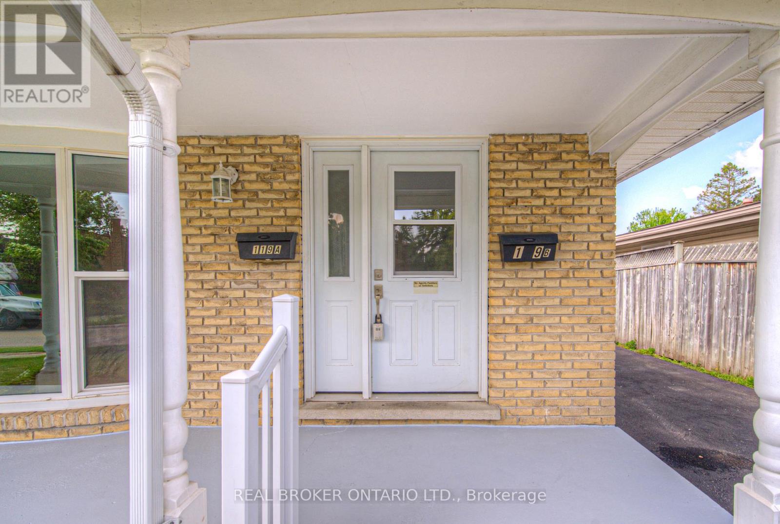 119 Kingswood Drive, Kitchener, Ontario  N2E 1B2 - Photo 3 - X12217722