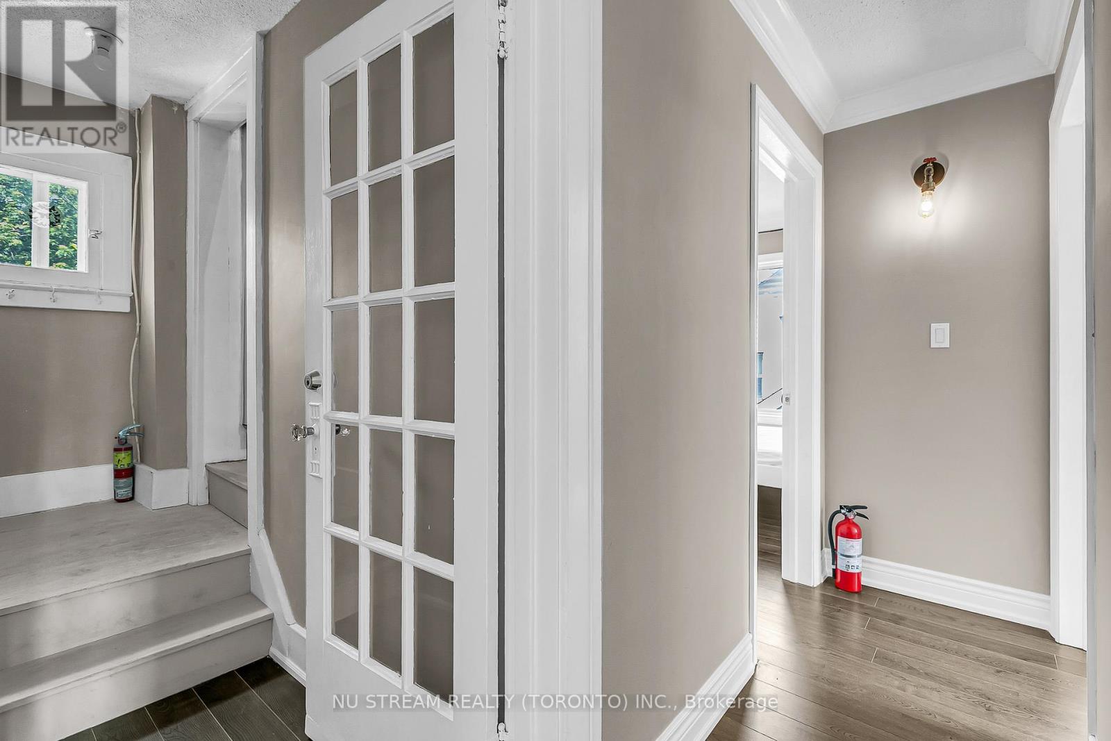 427 Indian Road, Windsor, Ontario  N9C 2M3 - Photo 21 - X12217731