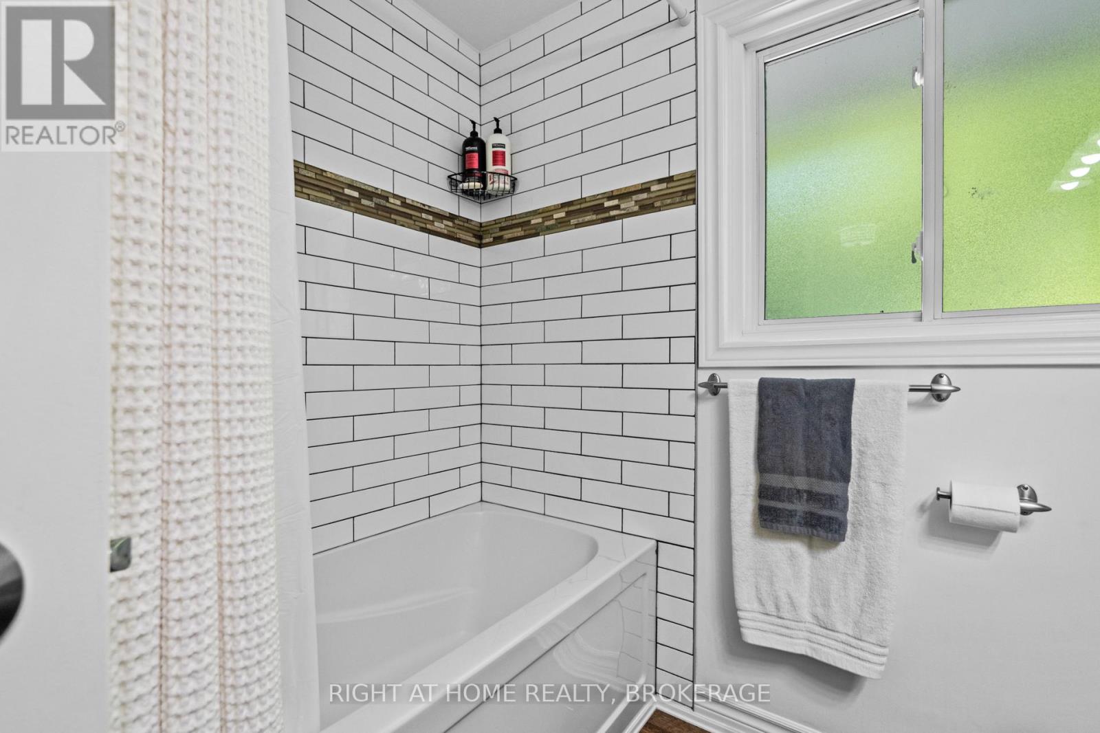 19 Beechwood Road, Cambridge, Ontario  N1S 3S1 - Photo 23 - X12217743