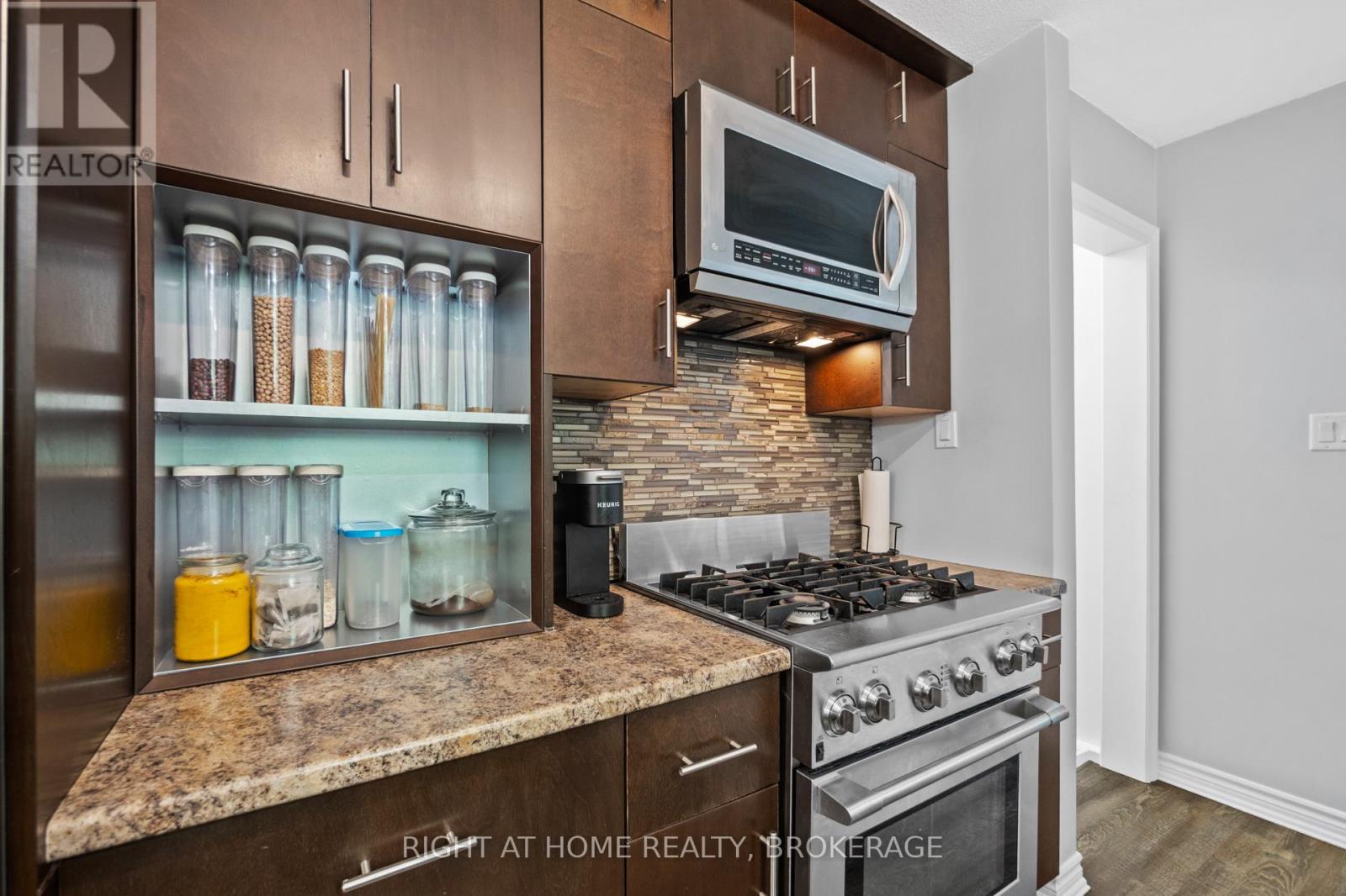 19 Beechwood Road, Cambridge, Ontario  N1S 3S1 - Photo 8 - X12217743