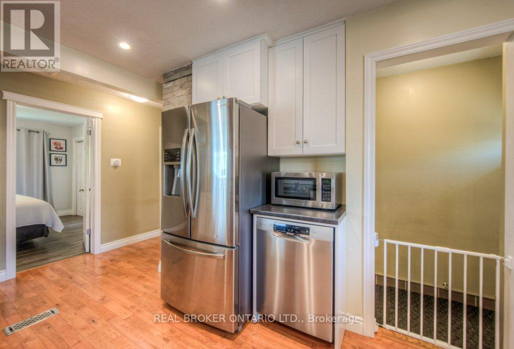 1212 Queen's Boulevard, Kitchener, Ontario  N2M 1C3 - Photo 17 - X12217756