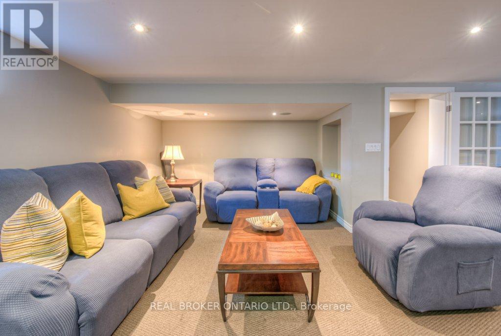 1212 Queen's Boulevard, Kitchener, Ontario  N2M 1C3 - Photo 26 - X12217756