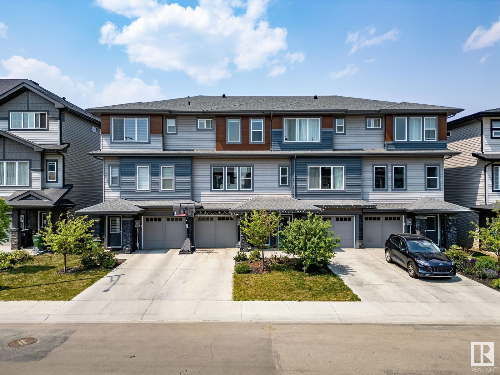1524 157 ST SW, Edmonton, Alberta