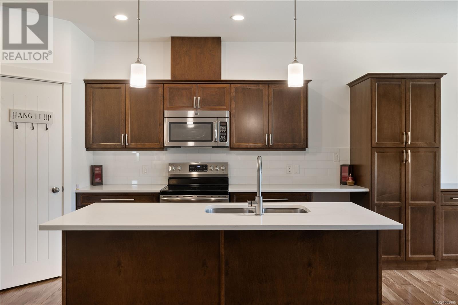 3651 Vermont Pl, Campbell River, British Columbia  V9H 1V3 - Photo 4 - 1003006
