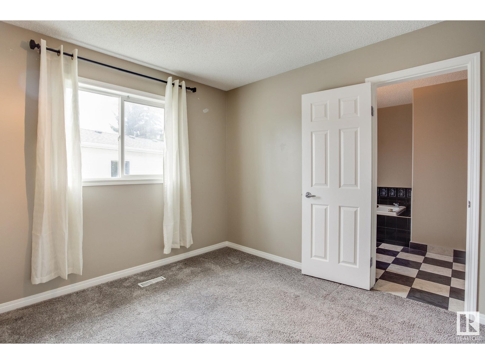 1175 Potter Greens Dr Nw, Edmonton, Alberta  T5T 5Y6 - Photo 19 - E4442140