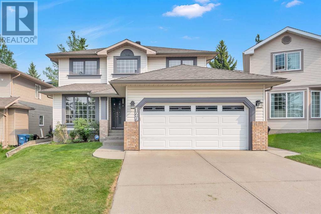 Property at 129 Edgebrook Gardens NW image 1