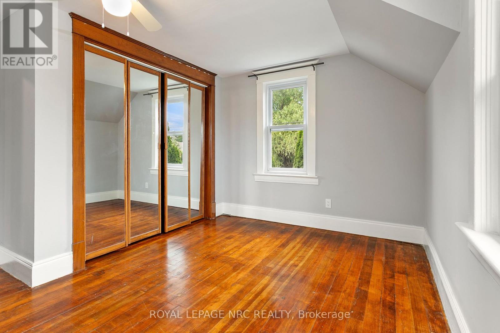 6334 Crawford Street, Niagara Falls, Ontario  L2E 5Y7 - Photo 19 - X12217779