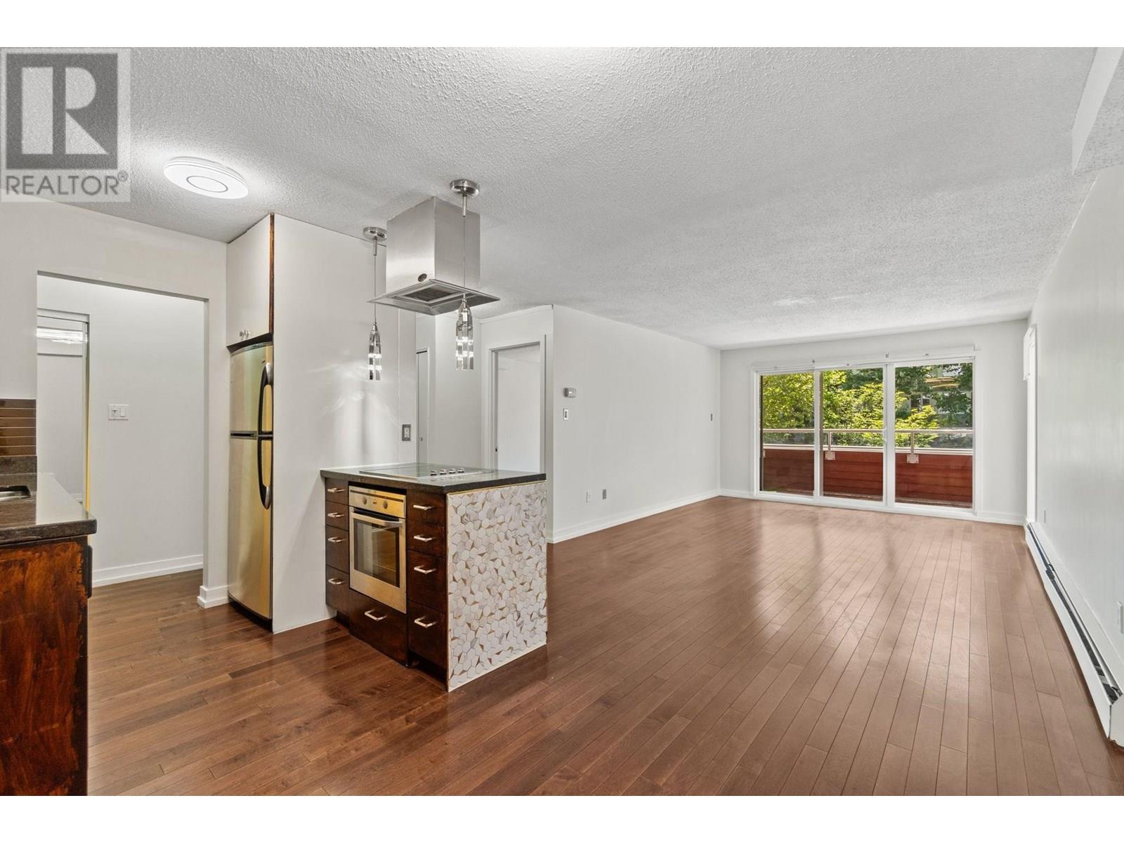 202 250 W 1st Street, North Vancouver, British Columbia  V7M 1B4 - Photo 8 - R3013127
