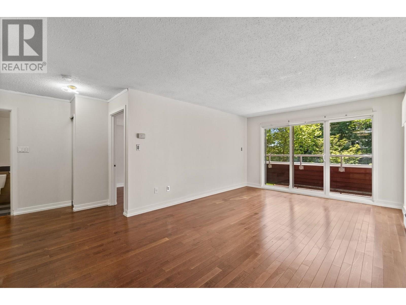 202 250 W 1st Street, North Vancouver, British Columbia  V7M 1B4 - Photo 6 - R3013127