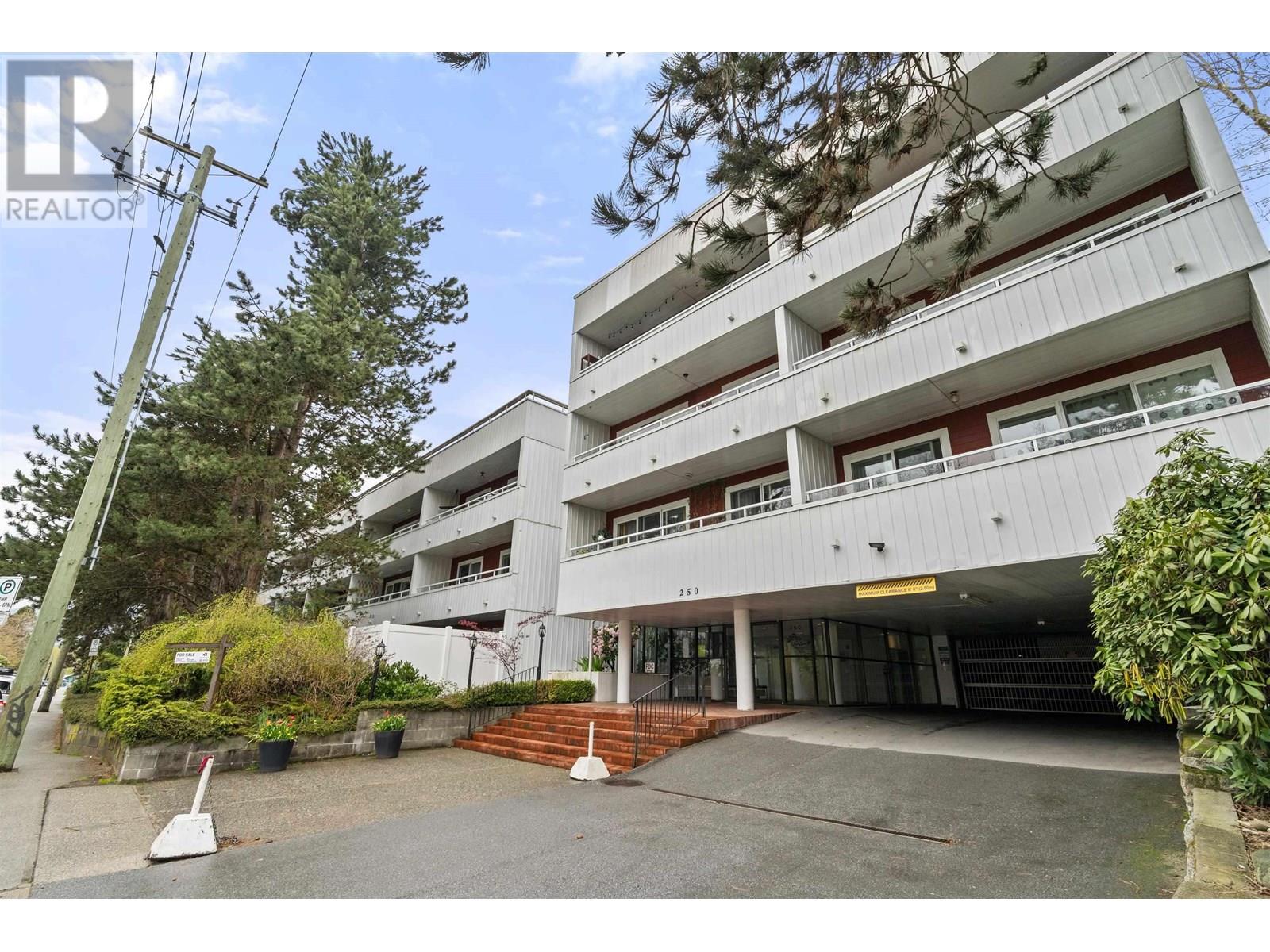 202 250 W 1st Street, North Vancouver, British Columbia  V7M 1B4 - Photo 2 - R3013127
