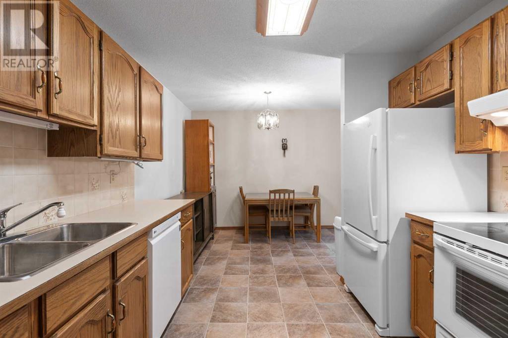 103, 410 7 Street Sw, High River, Alberta  T1V 1B7 - Photo 4 - A2229497
