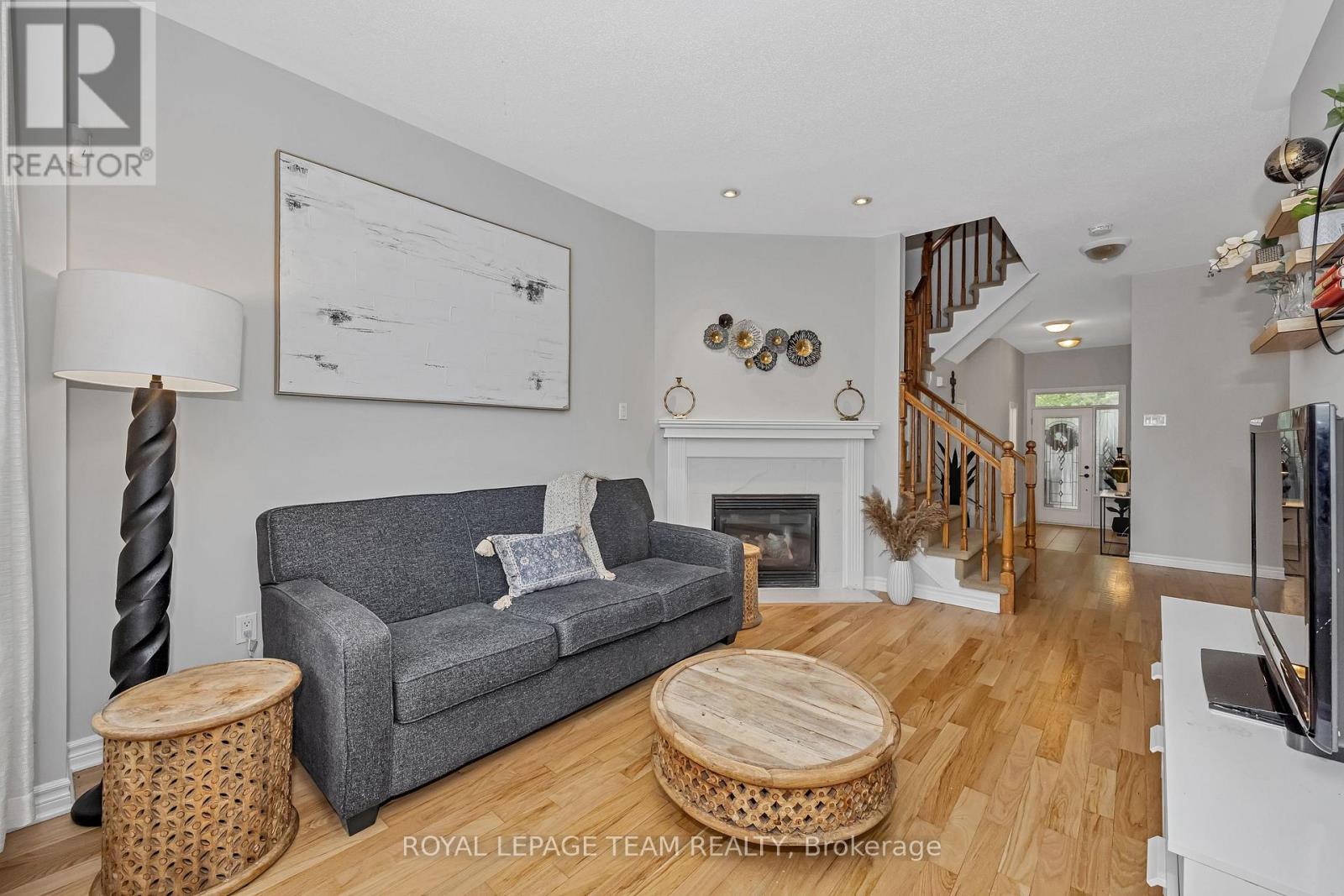 91 Whetstone Crescent, Ottawa, Ontario  K2G 7C4 - Photo 11 - X12217765