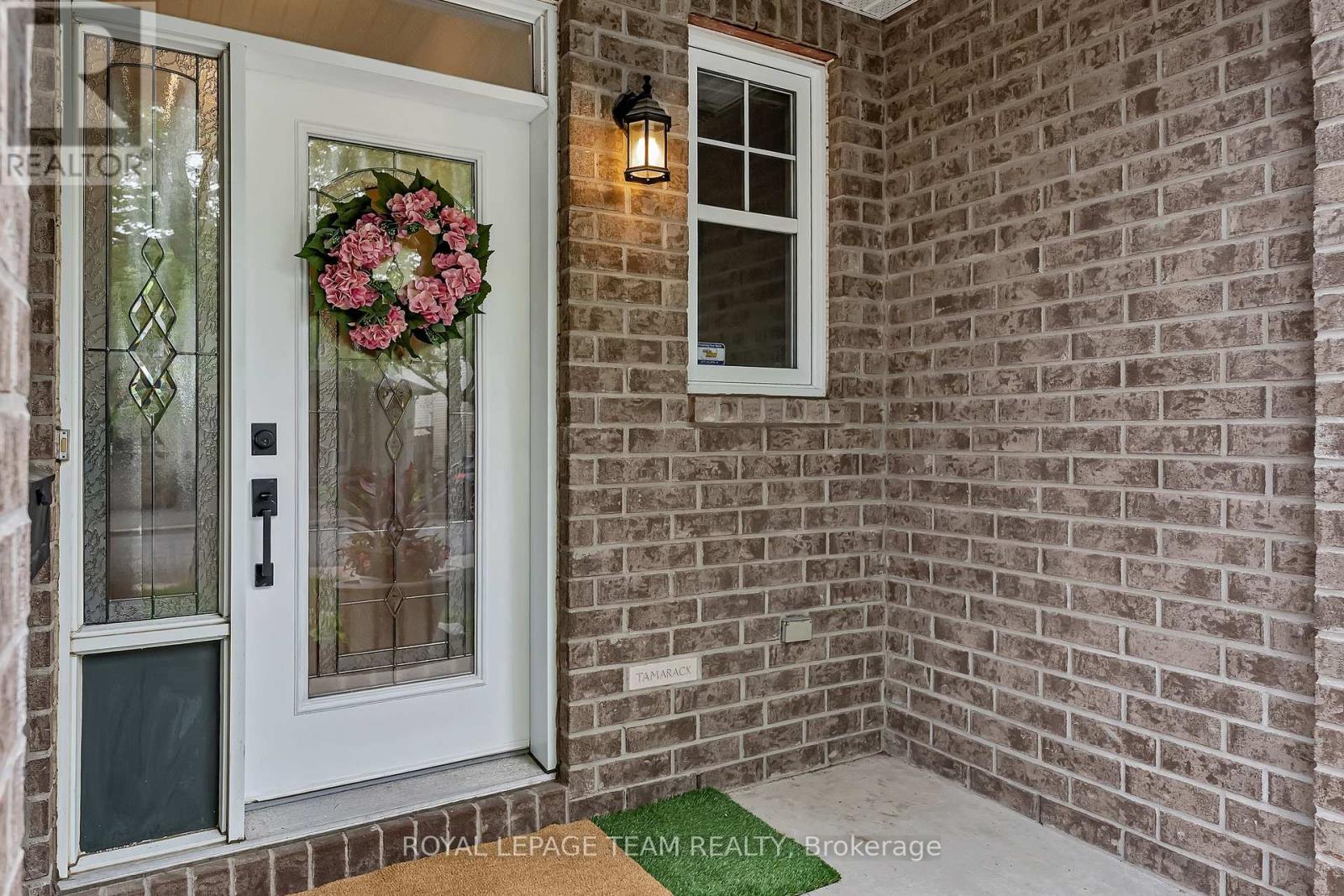 91 Whetstone Crescent, Ottawa, Ontario  K2G 7C4 - Photo 3 - X12217765