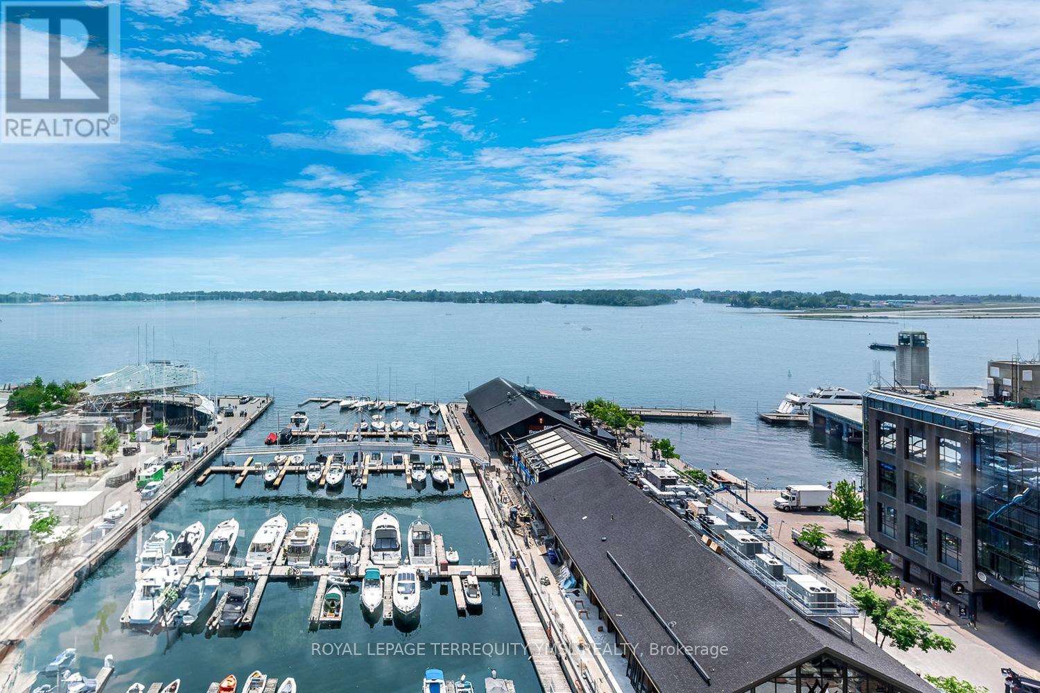 <div class="slider-price">$659,900</div><p>1401 - 250 Queens Quay W, Toronto, Ontario</p>