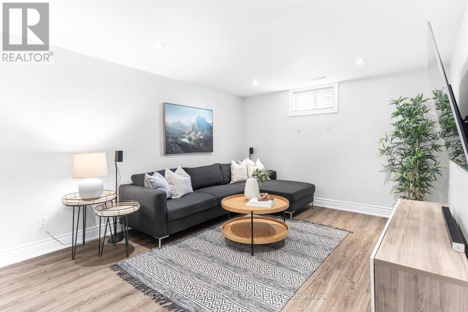 1406 Colmar Avenue, Pickering, Ontario  L1W 1C3 - Photo 31 - E12215785