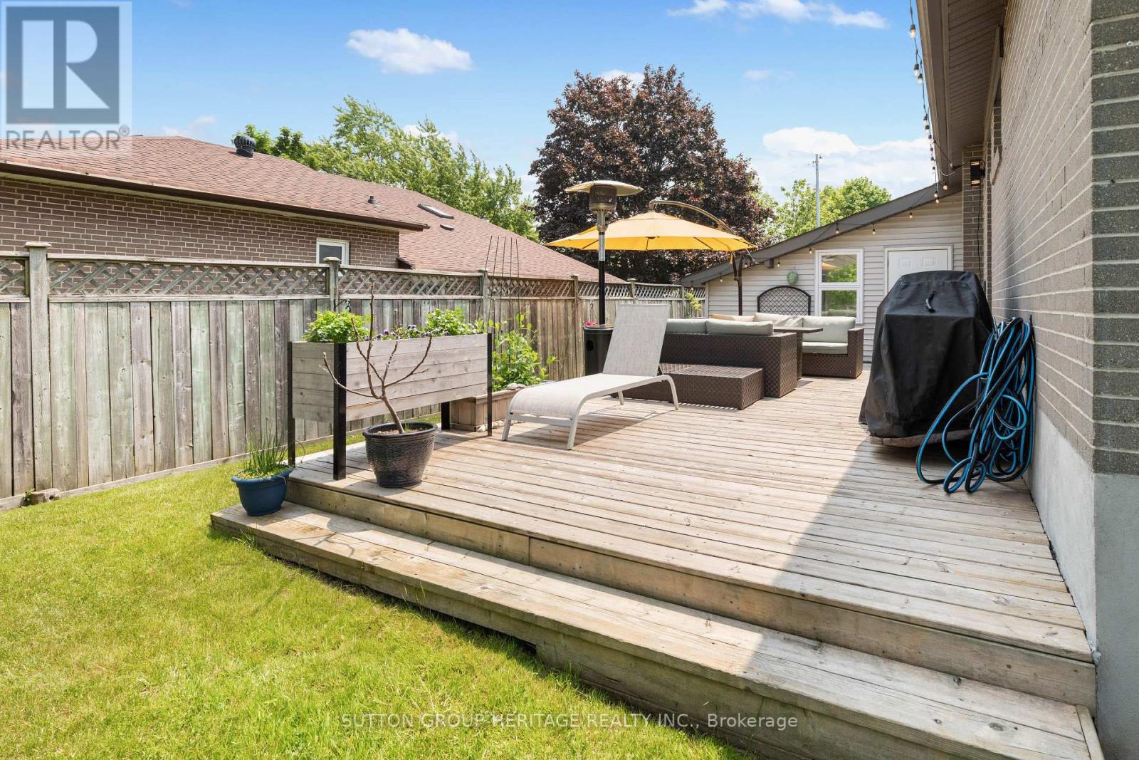 1406 Colmar Avenue, Pickering, Ontario  L1W 1C3 - Photo 39 - E12215785