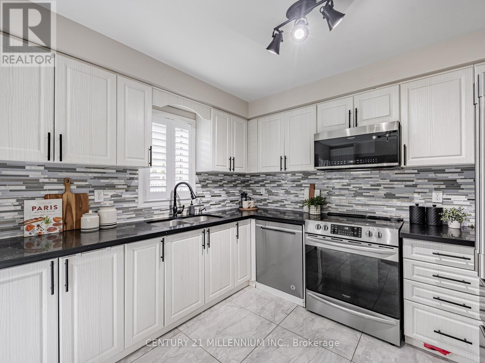 325 Marshall Crescent, Orangeville, Ontario  L9W 4Y3 - Photo 13 - W12214315