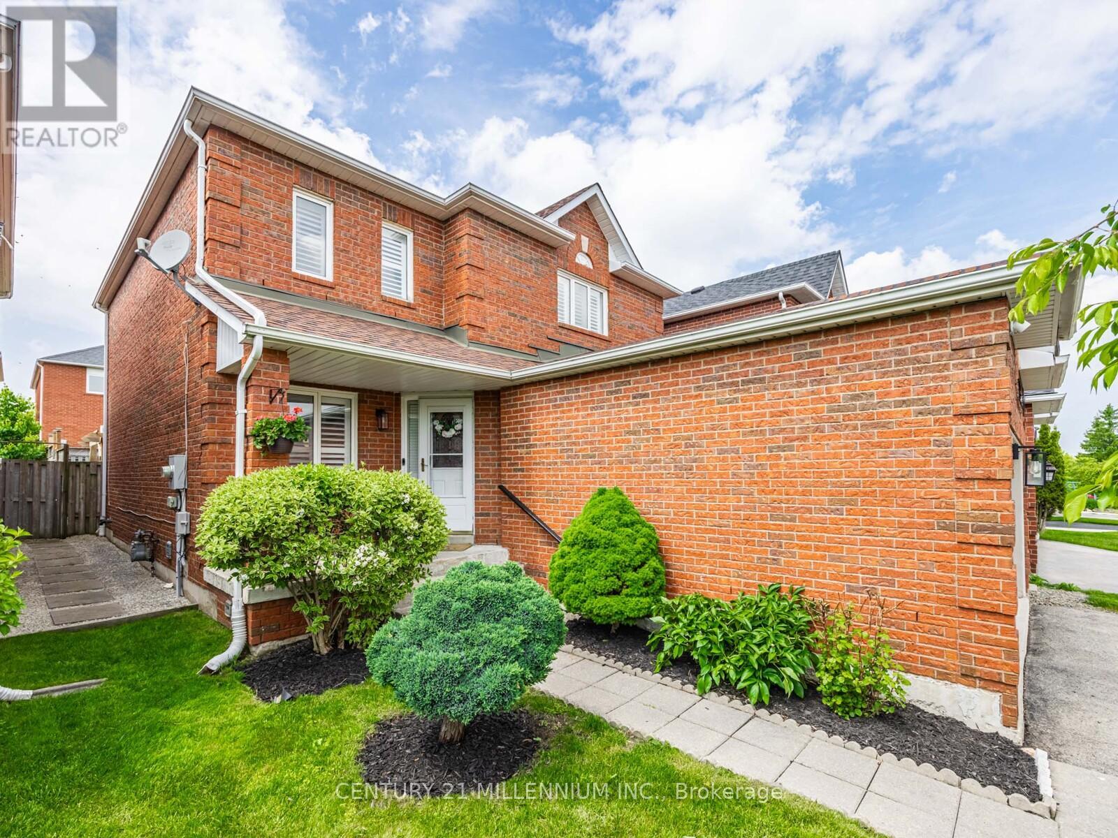 325 Marshall Crescent, Orangeville, Ontario  L9W 4Y3 - Photo 2 - W12214315