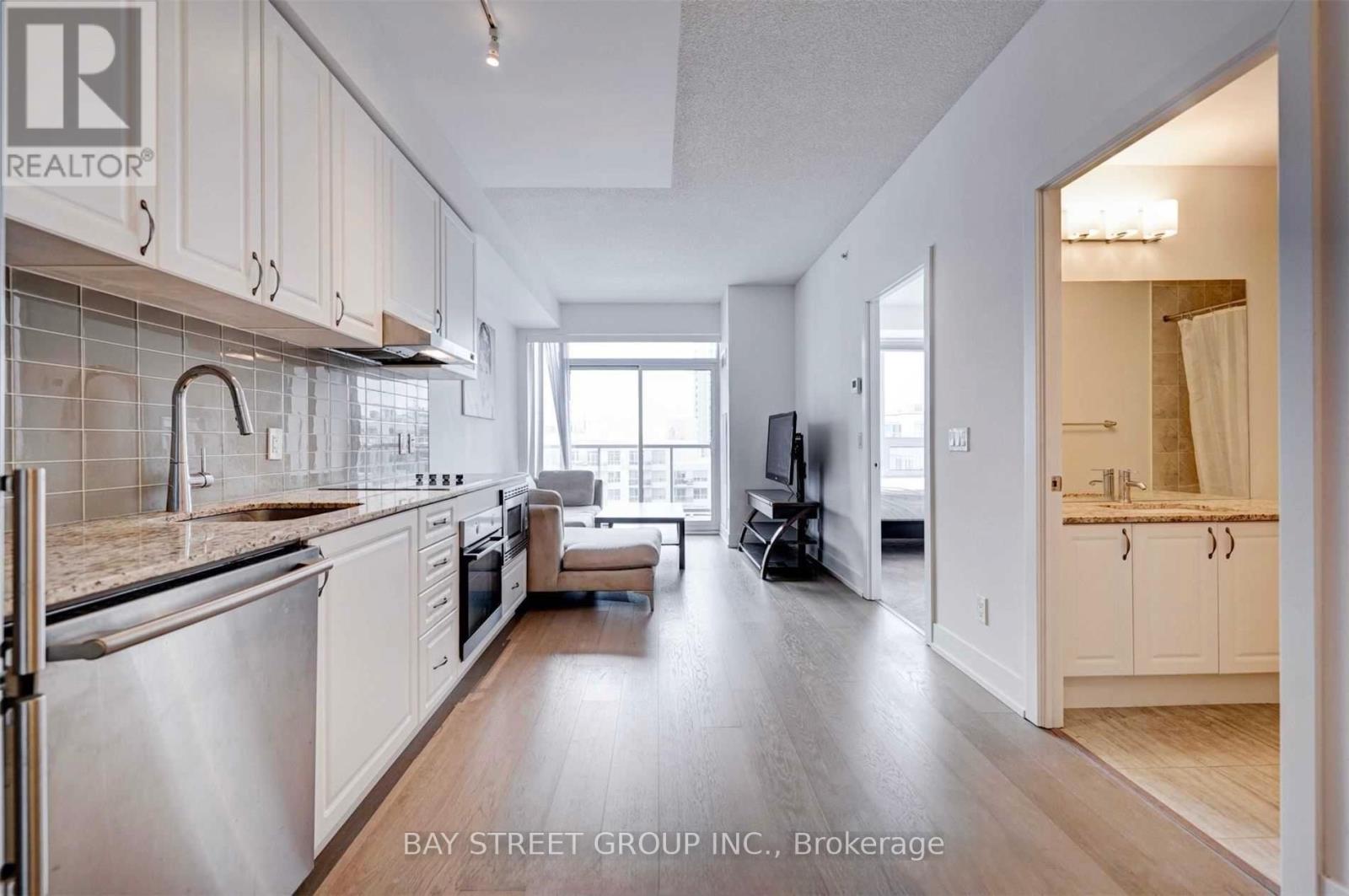 719 - 7 Kenaston Gardens, Toronto, Ontario  M2K 0E9 - Photo 10 - C12217776