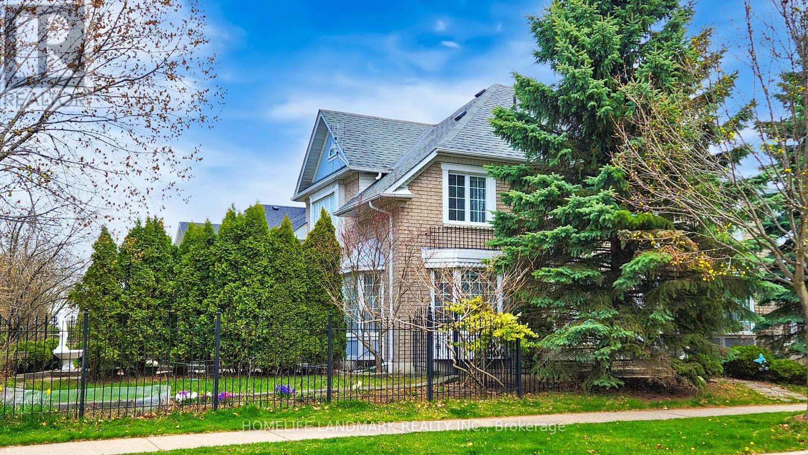 24 Todd Road, Ajax (Central West), Ontario  L1T 4C6 - Photo 3 - E12217780