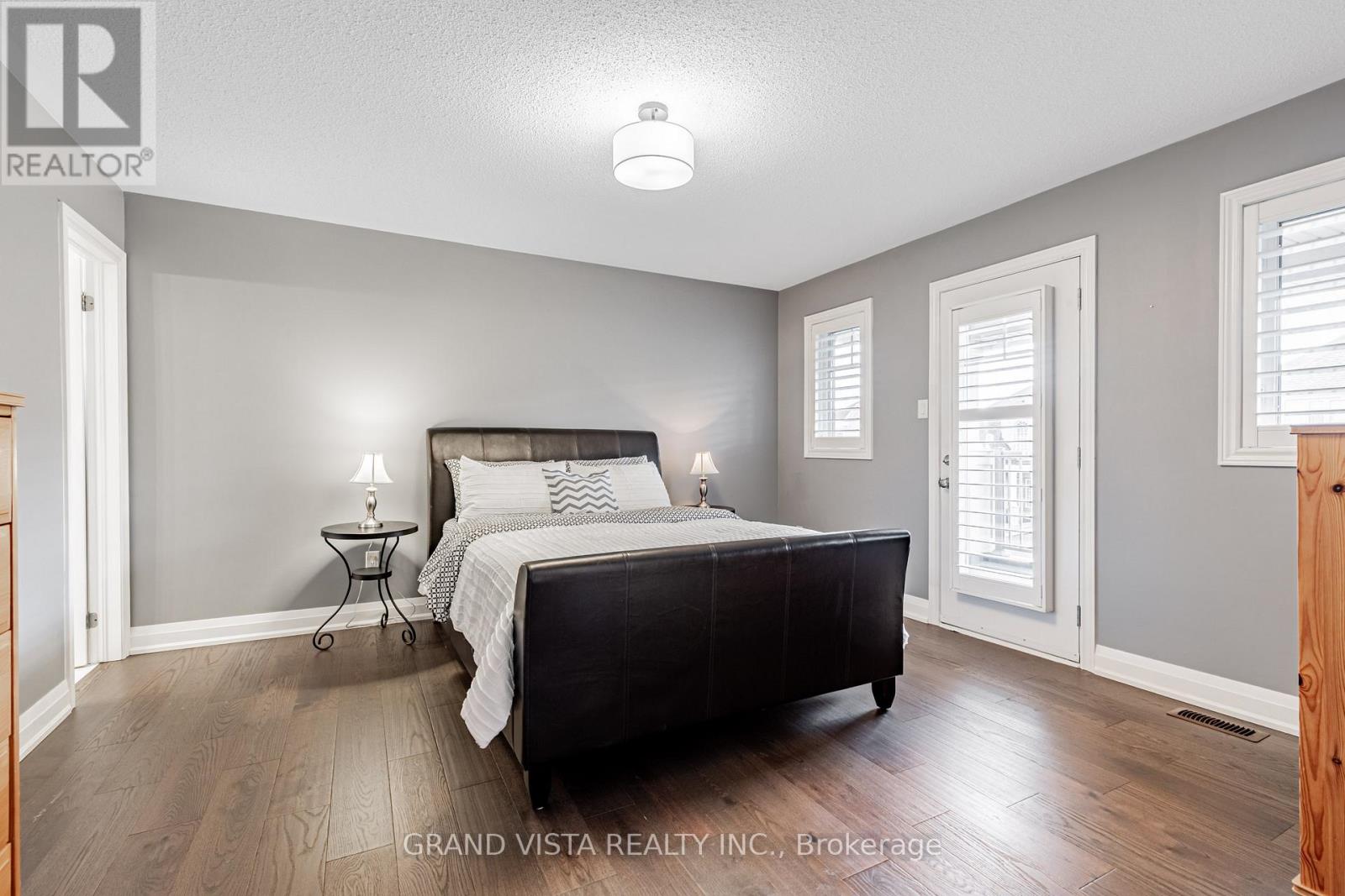 31 Routledge Drive, Richmond Hill (Oak Ridges), Ontario  L4E 0C4 - Photo 19 - N12217775