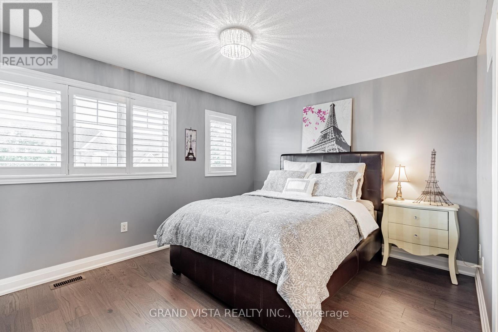 31 Routledge Drive, Richmond Hill (Oak Ridges), Ontario  L4E 0C4 - Photo 22 - N12217775