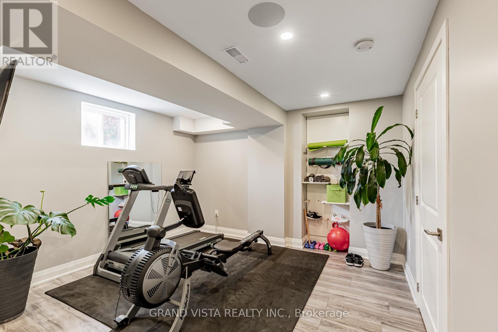 31 Routledge Drive, Richmond Hill (Oak Ridges), Ontario  L4E 0C4 - Photo 28 - N12217775