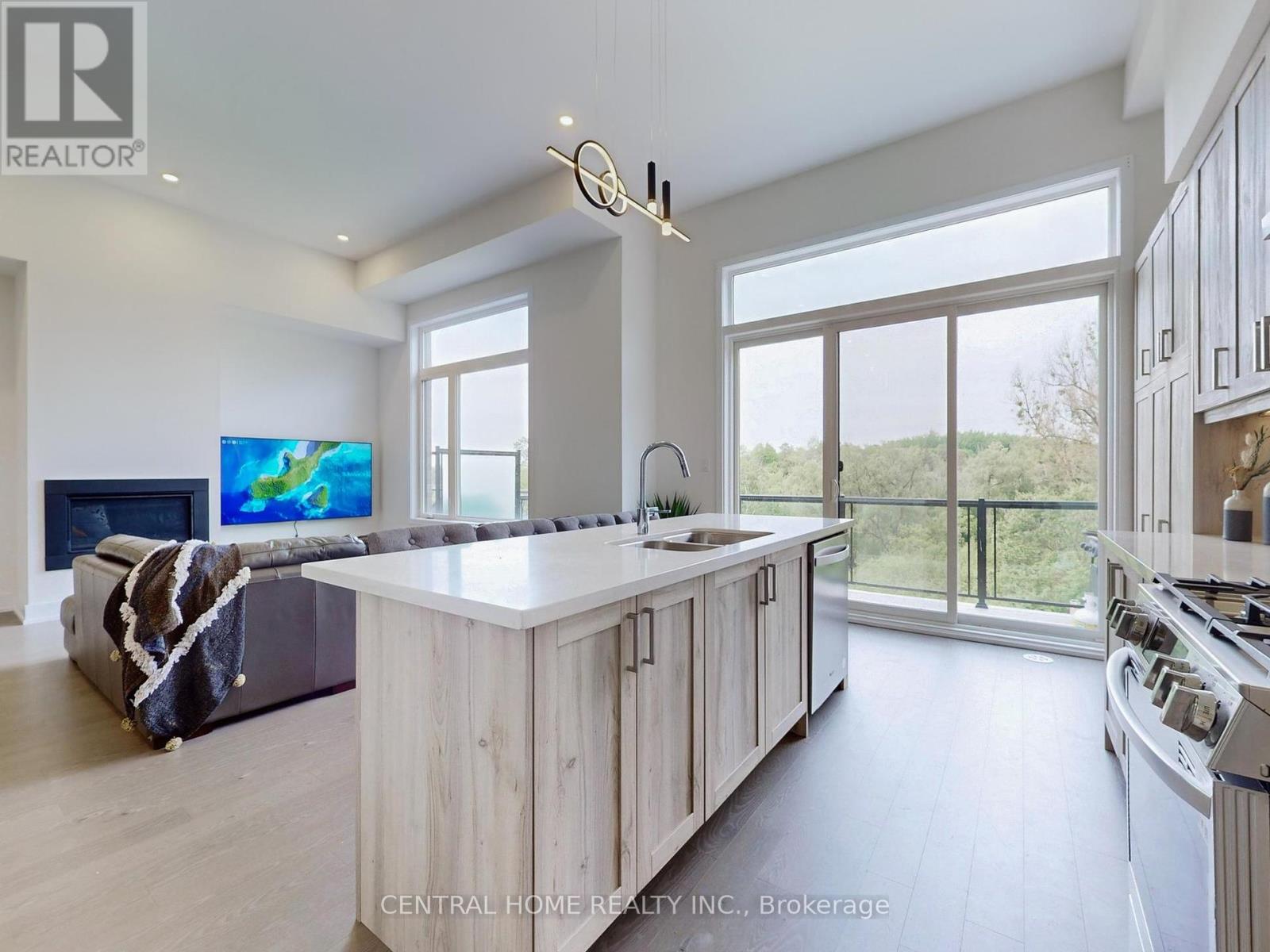 17 Knollview Lane, Richmond Hill, Ontario  L4E 1H7 - Photo 15 - N12217781