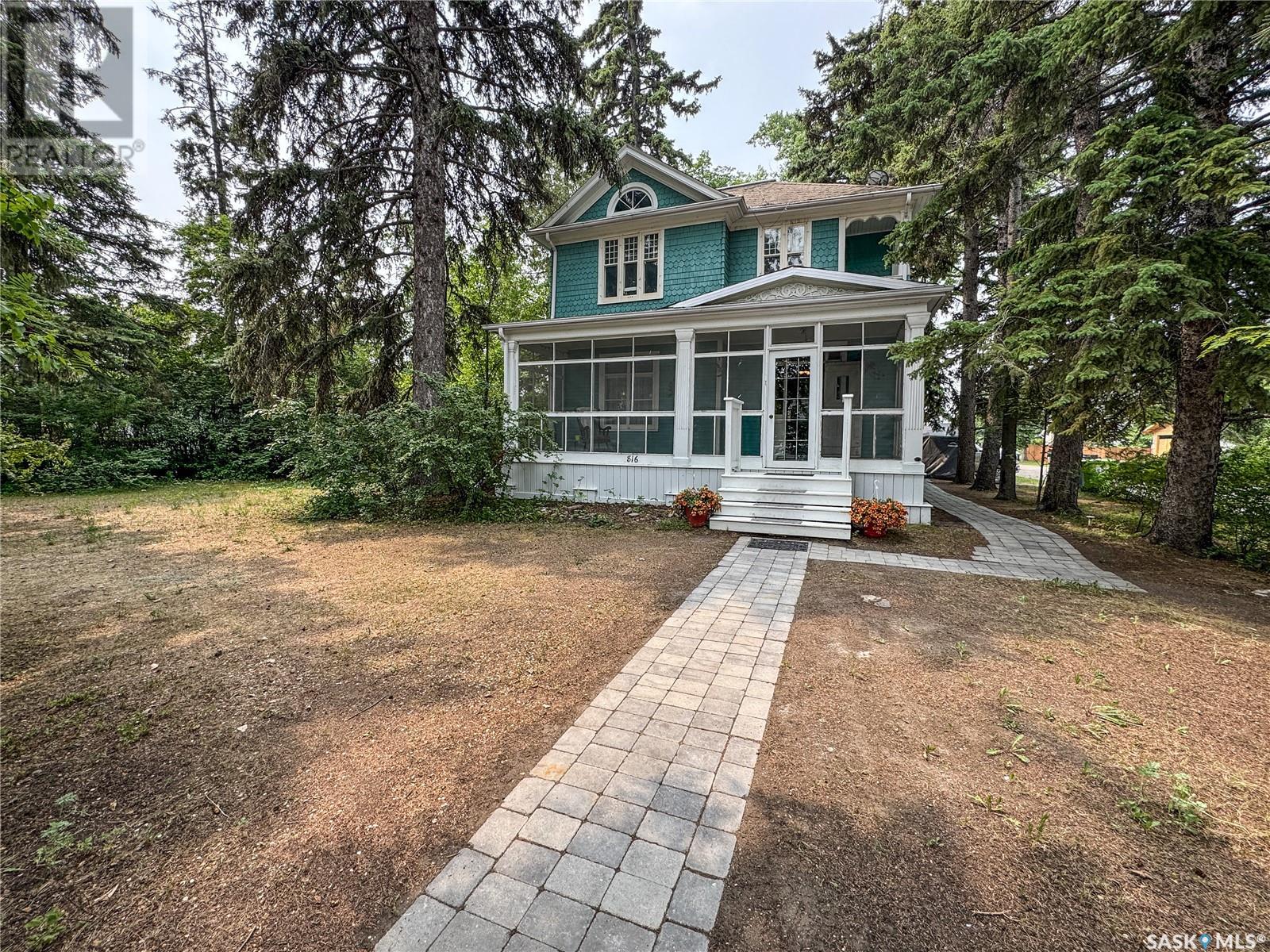 816 Boyle STREET, Indian Head, Saskatchewan