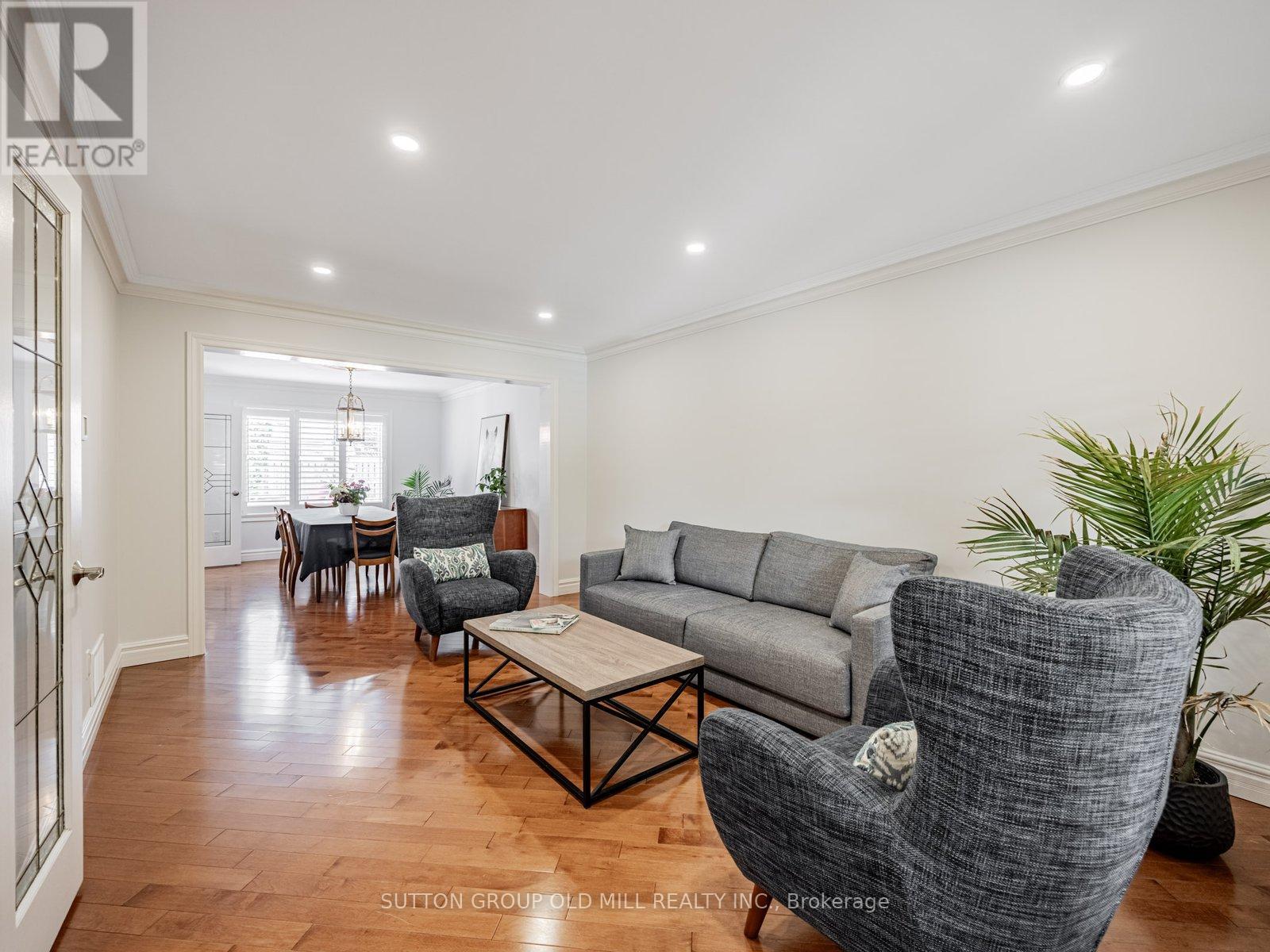 2965 Mulberry Drive, Oakville, Ontario  L6J 7H8 - Photo 7 - W12200609