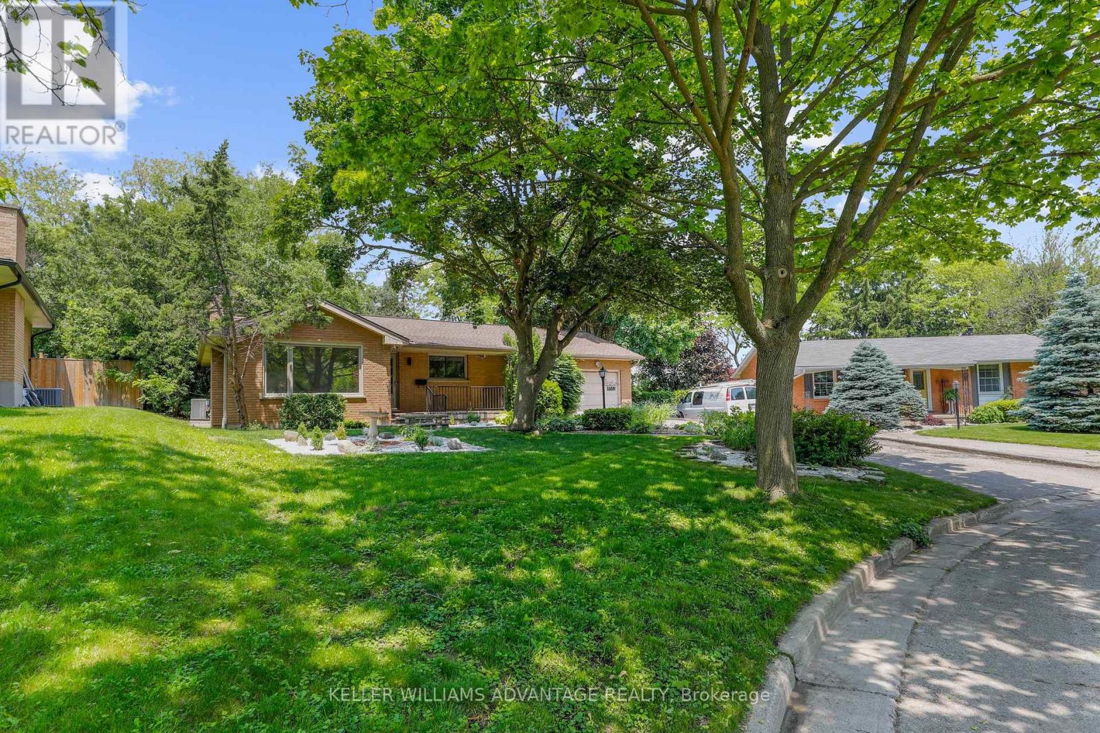 458 THREE VALLEYS CRESCENT, London South, Ontario