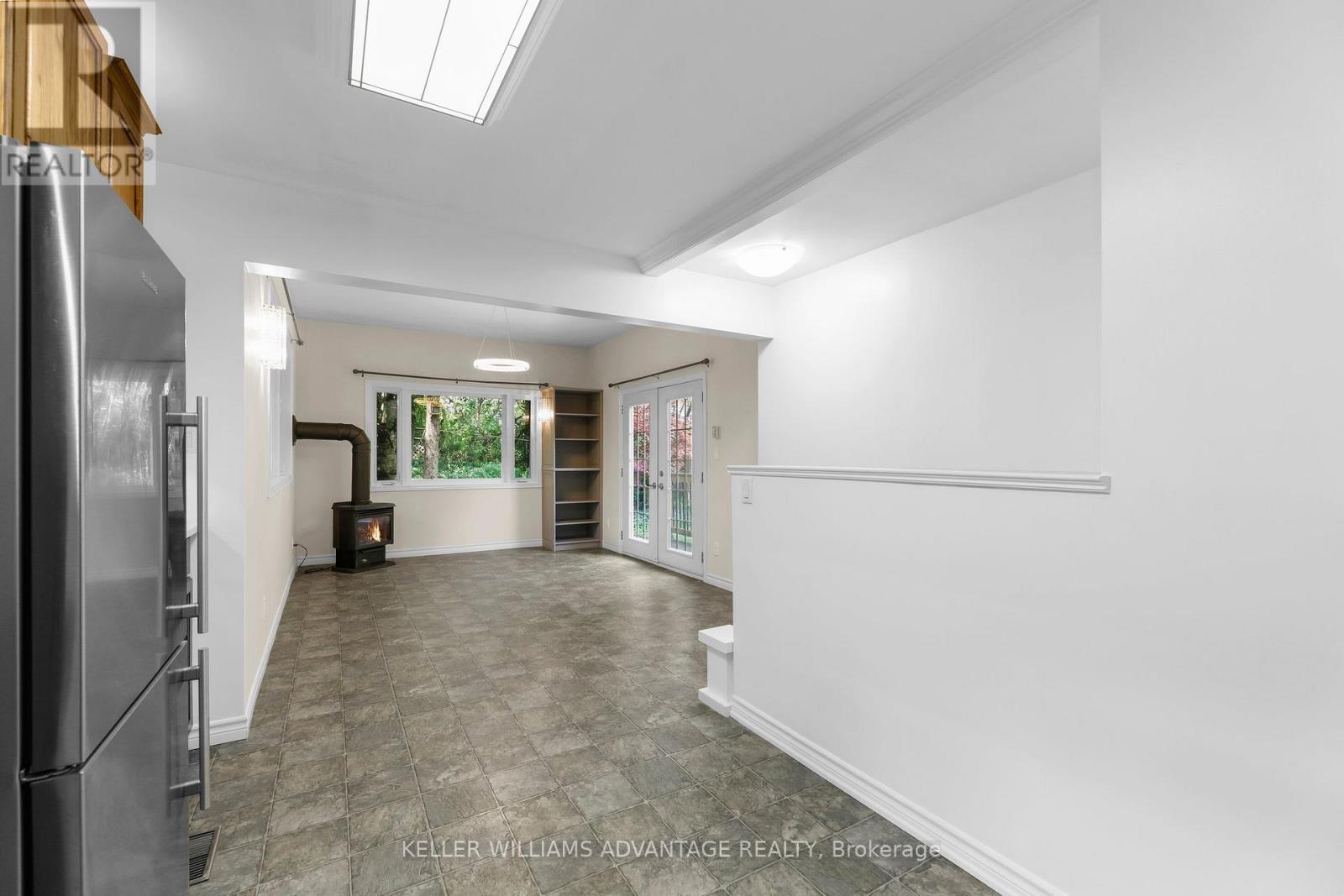 458 Three Valleys Crescent, London South (South J), Ontario  N5Z 3E7 - Photo 11 - X12217768