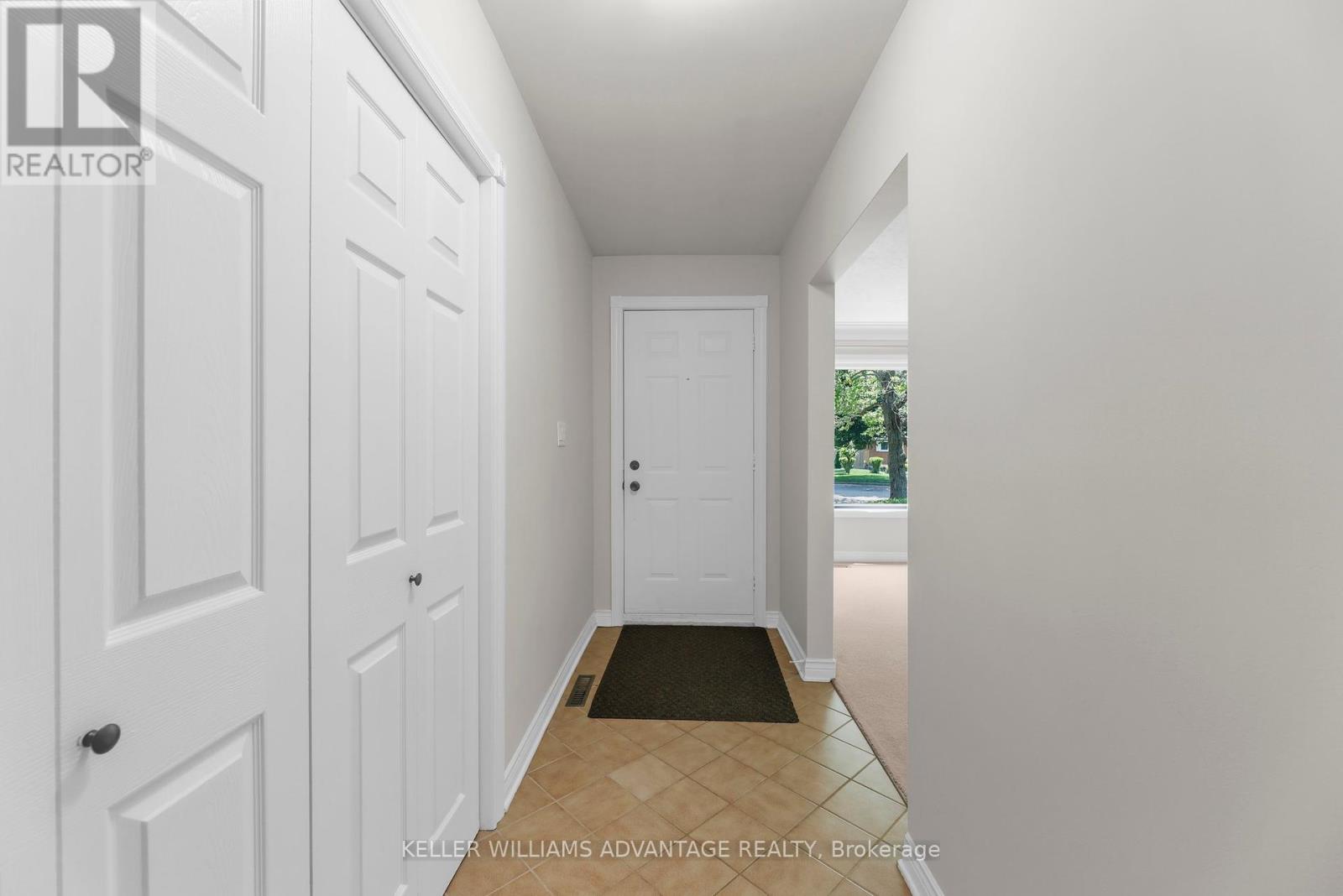 458 Three Valleys Crescent, London South (South J), Ontario  N5Z 3E7 - Photo 5 - X12217768