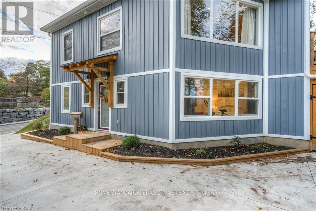 261 Fountain Street N, Cambridge, Ontario  N3H 1H7 - Photo 4 - X12217773