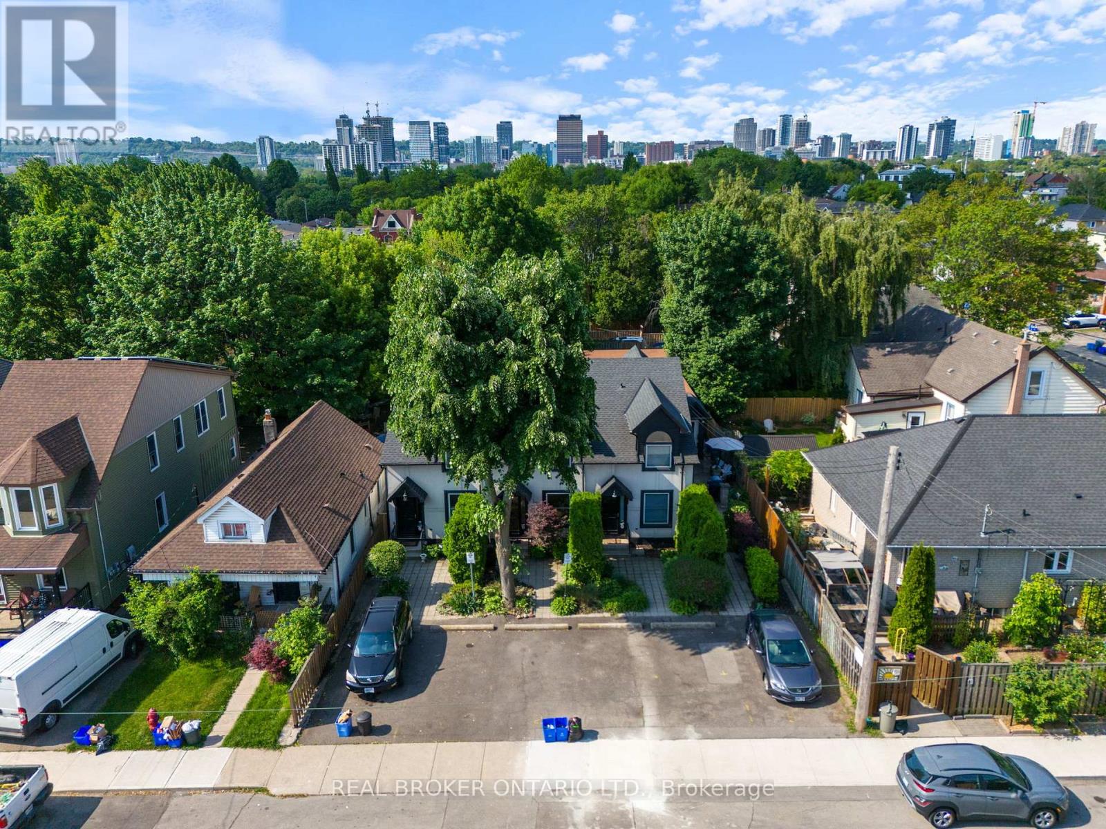 2 - 23 Macaulay Street W, Hamilton (North End), Ontario  L8L 1E6 - Photo 2 - X12217778