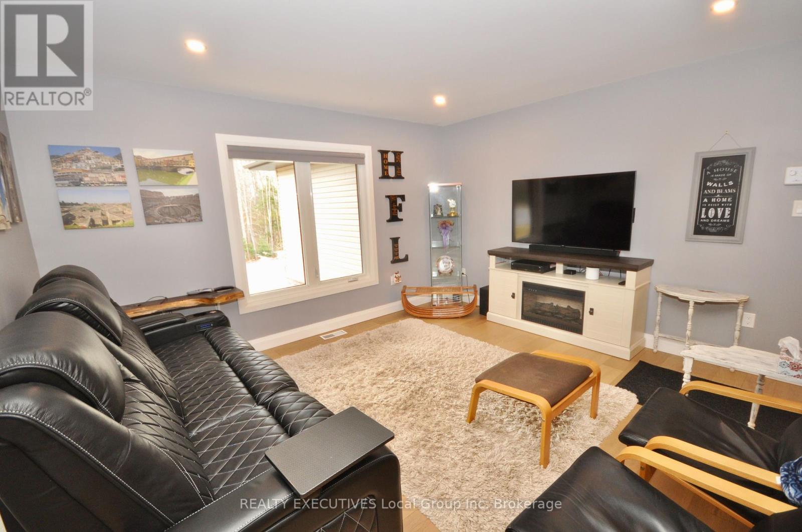 135 Hillside Lake Road, North Bay, Ontario  P1B 8G2 - Photo 12 - X12126712