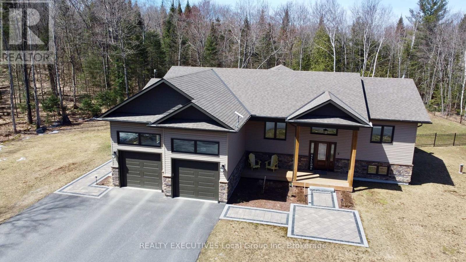 135 Hillside Lake Road, North Bay, Ontario  P1B 8G2 - Photo 33 - X12126712