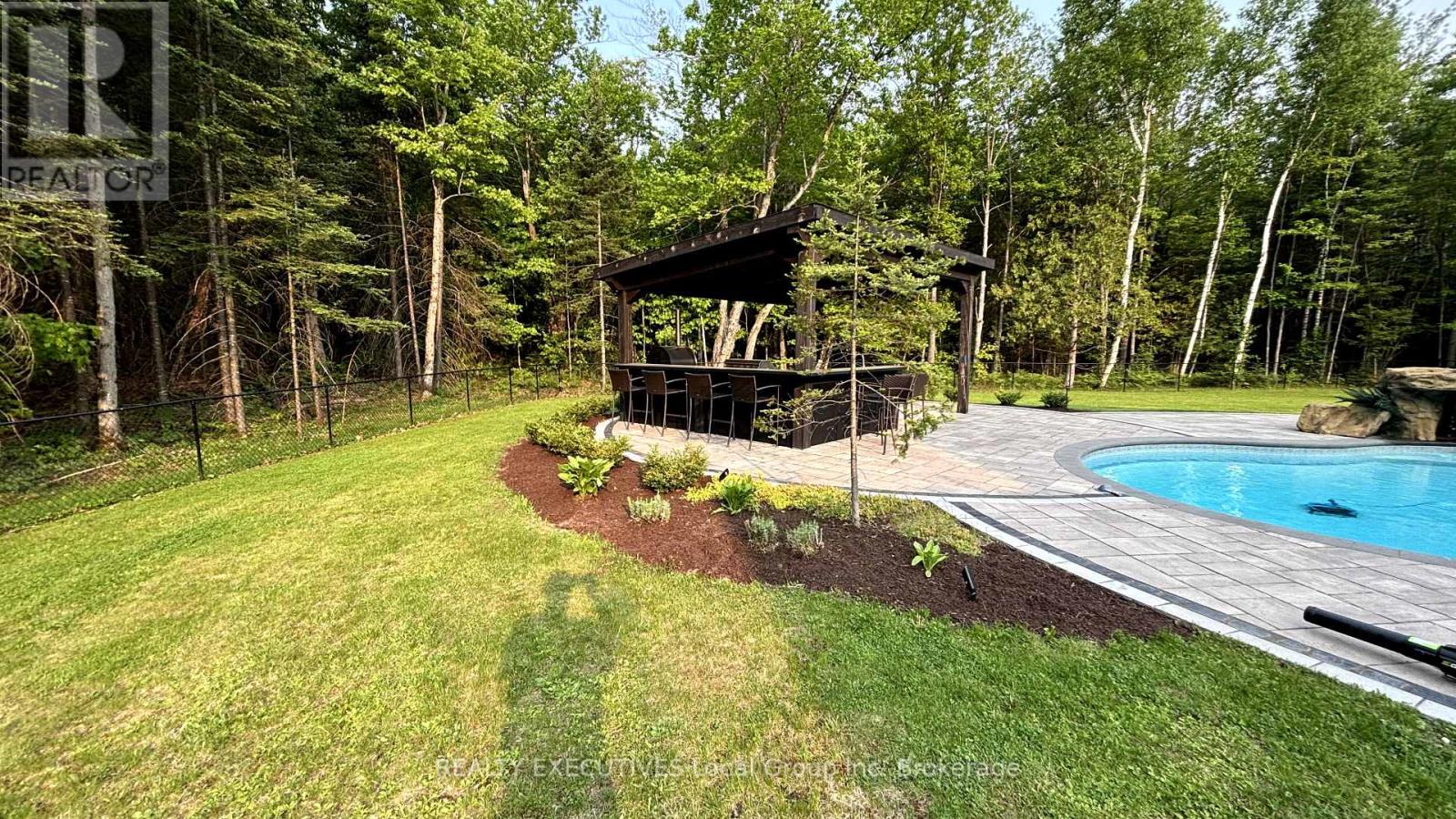 135 Hillside Lake Road, North Bay, Ontario  P1B 8G2 - Photo 48 - X12126712