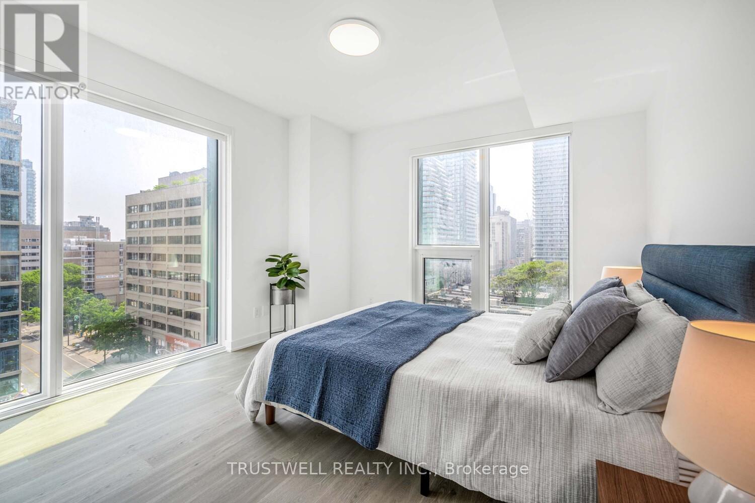 808 - 8 Wellesley Street W, Toronto, Ontario  M4Y 0J5 - Photo 15 - C12205702