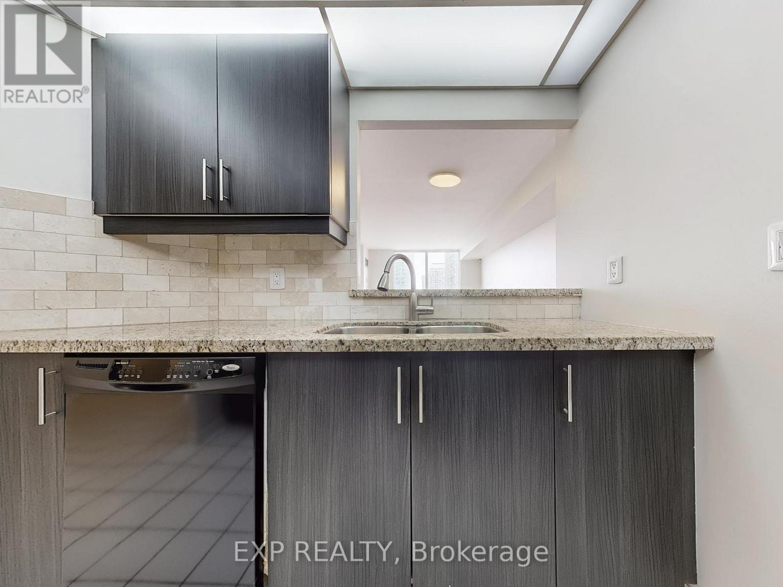 1120 - 88 Corporate Drive, Toronto, Ontario  M1H 3G6 - Photo 3 - E12185375