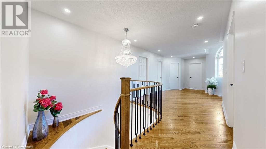 5550 Bollington Drive, Mississauga, Ontario  L5V 2H4 - Photo 15 - 40740922