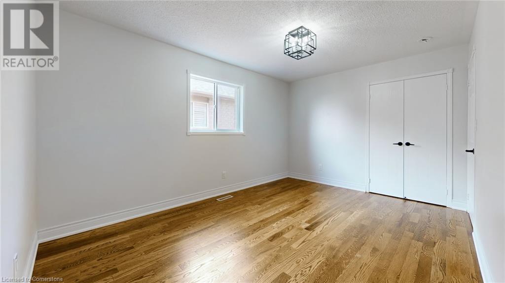 5550 Bollington Drive, Mississauga, Ontario  L5V 2H4 - Photo 23 - 40740922