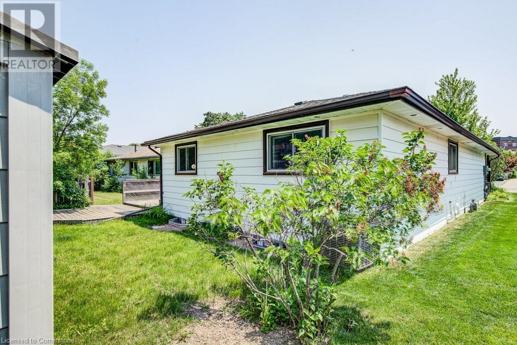 90 Blackhorne Drive Unit# Upper, Kitchener, Ontario N2E 1T4 - Photo 32 - 40735425
