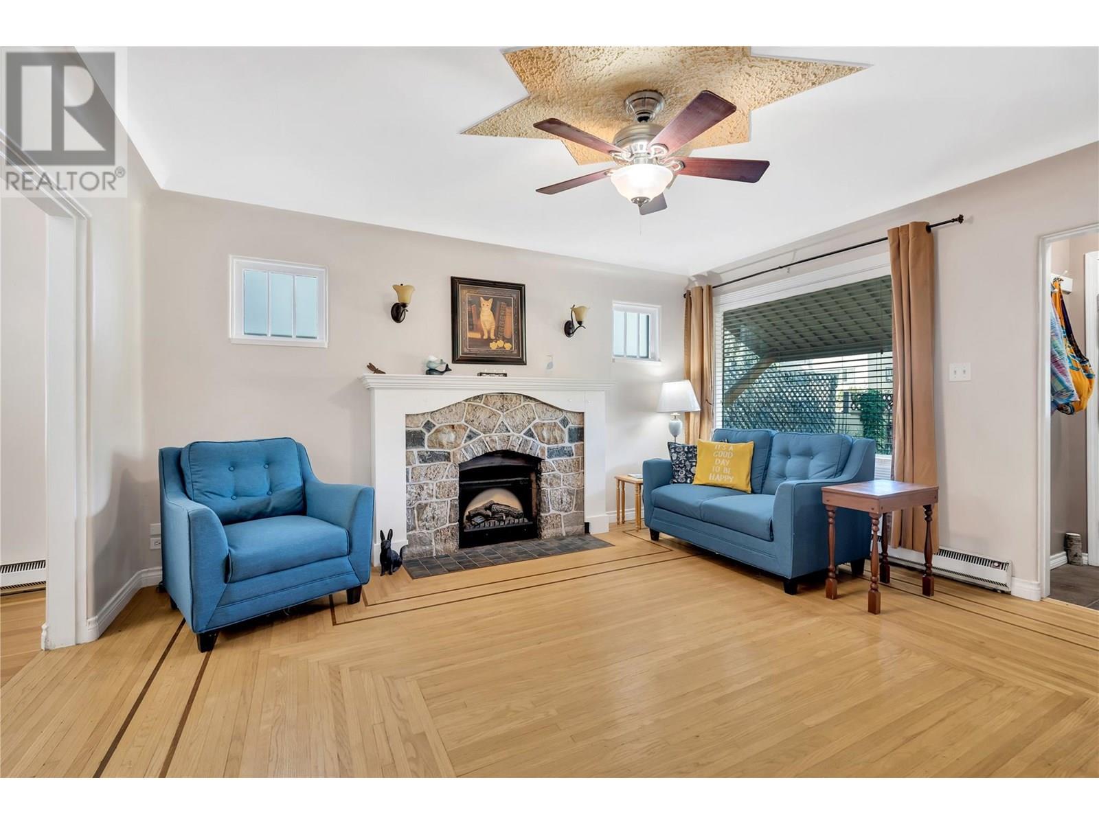 616 Burns Street, Penticton, British Columbia  V2A 4X3 - Photo 2 - 10352091