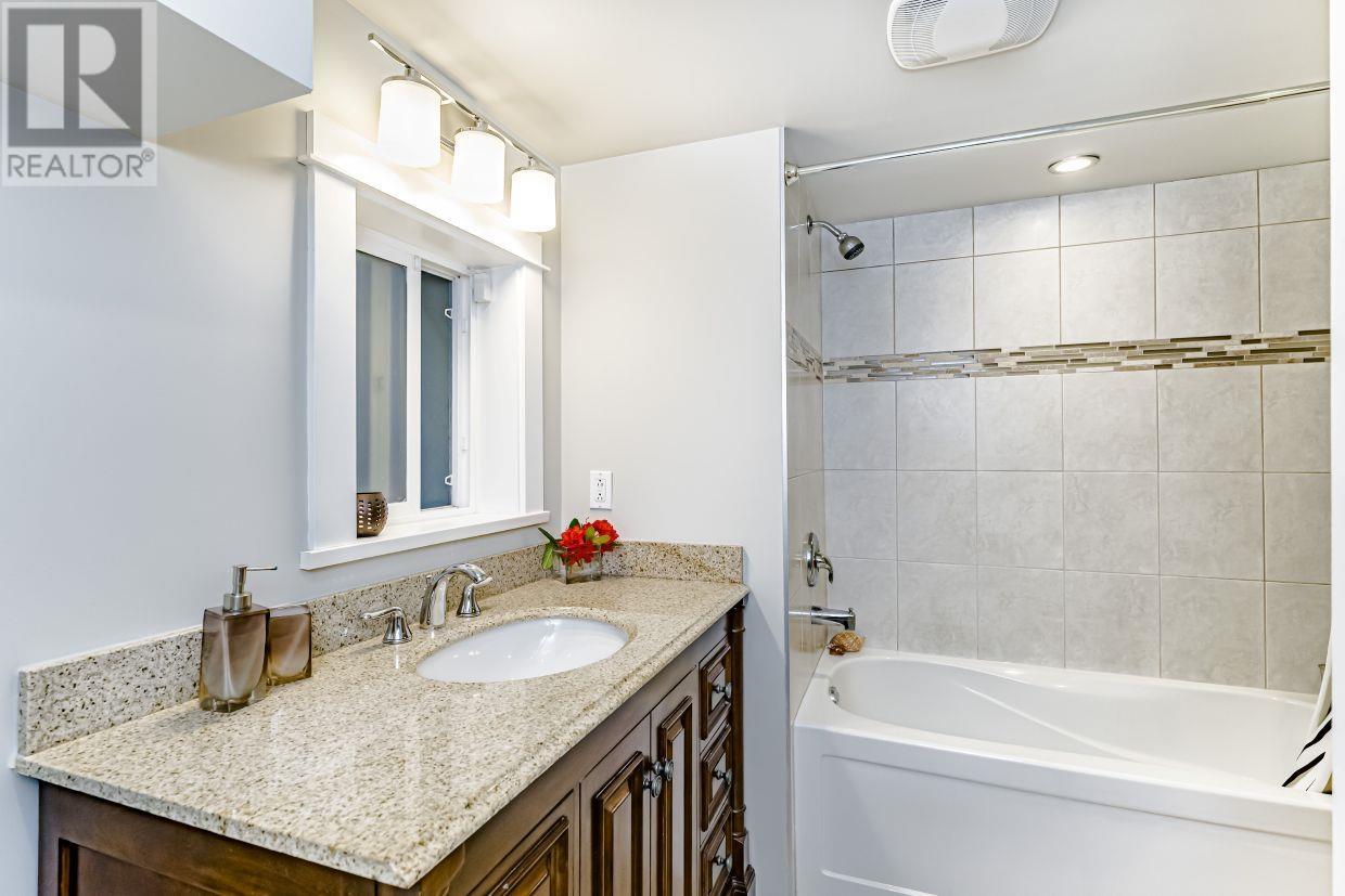 1104 Edinburgh Street, New Westminster, British Columbia  V3M 2V7 - Photo 23 - R3015106