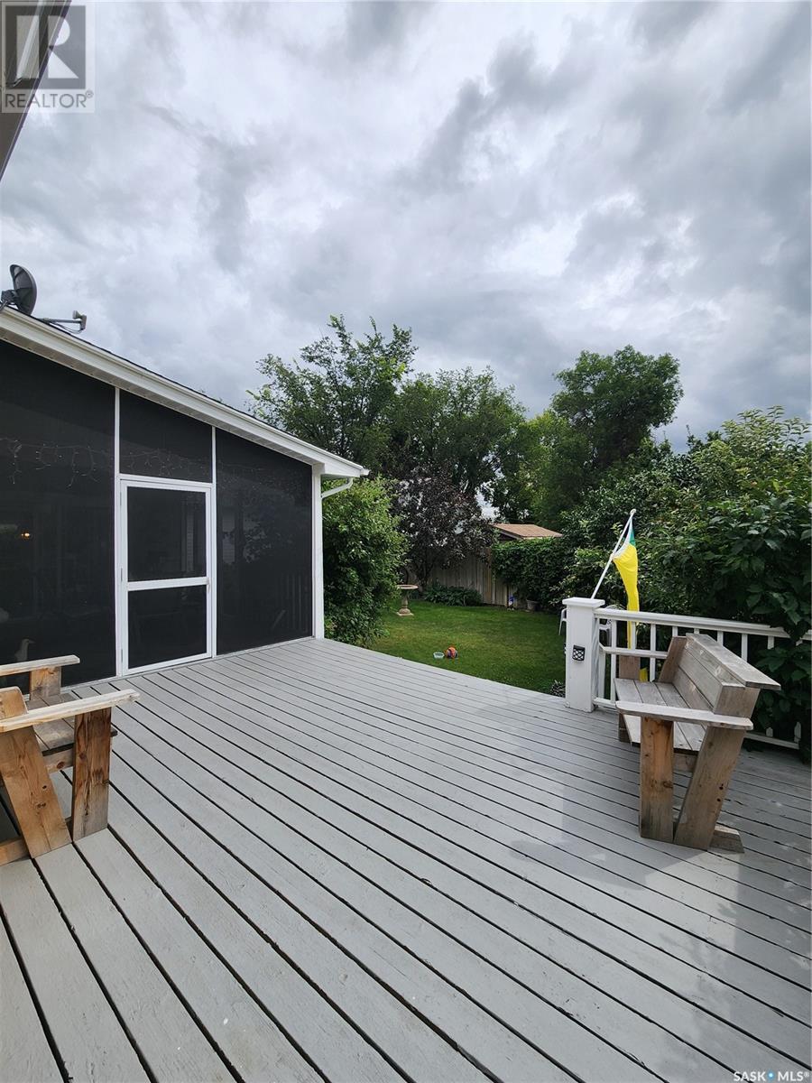 353 6th Avenue, Broadview, Saskatchewan  S0G 0K0 - Photo 8 - SK007870